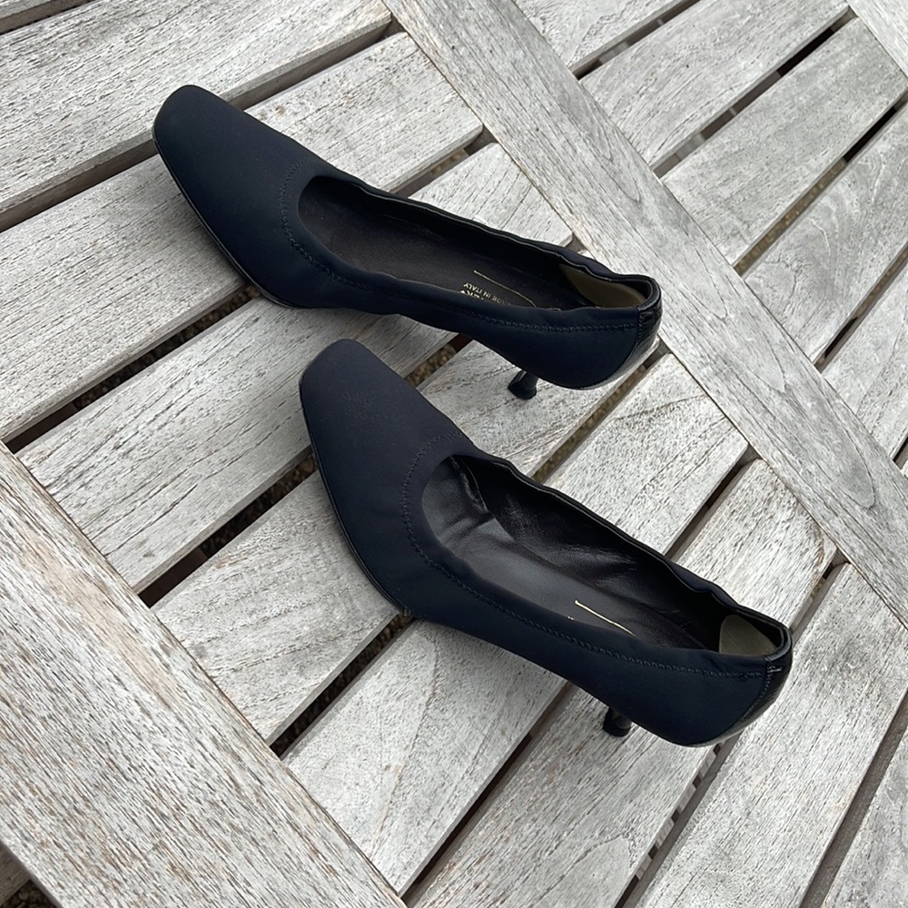 Donald J. Pliner (ITALY) black shoes size 7.5